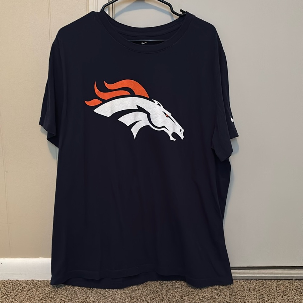 Denver Broncos shirt